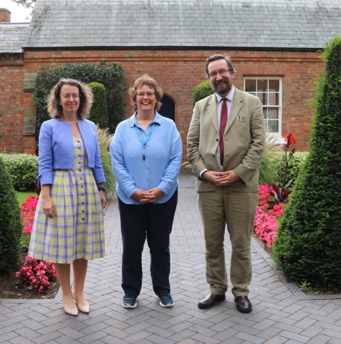 News &raquo; Louise Bryer Recognised As Invigilator Of The Year